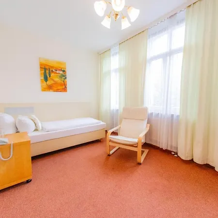 Centro Nuernberg מלון